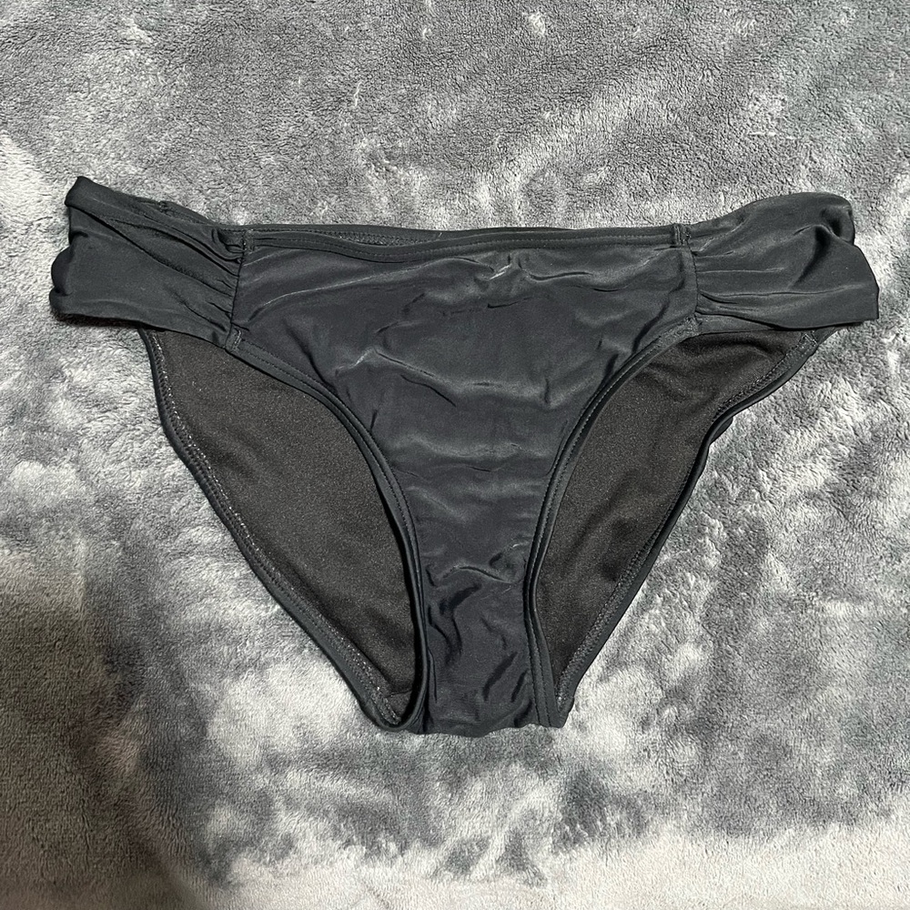 Island Escape black bikini bottom